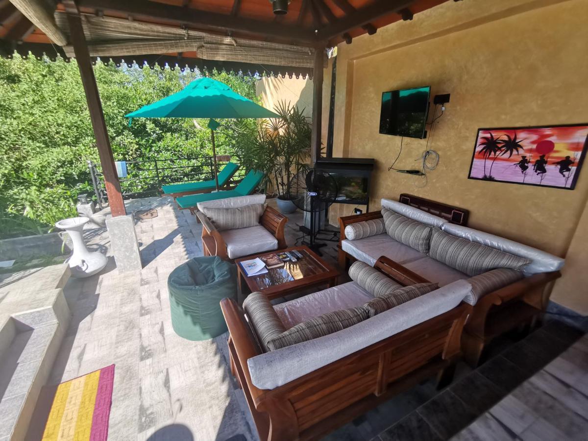 Nature Cabanas & Floating Restaurant Галле Экстерьер фото